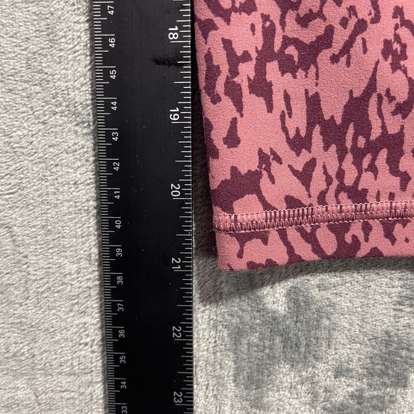 Athleta Salutation Stash Pocket II 7/8 Leggings L Petite - Picture 10 of 11